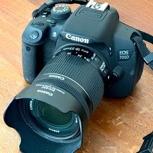 Canon 700D / T5i Camera